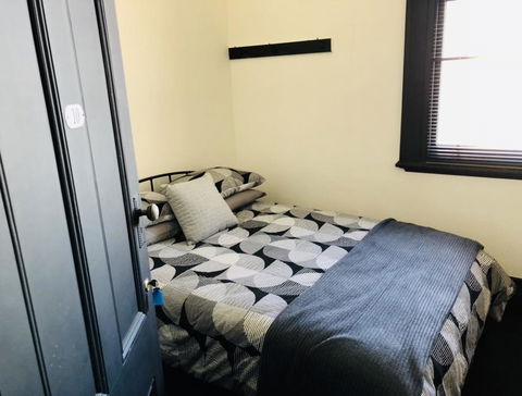 Eureka Hotel / Rainbow Brewery - Accommodation Bookings 3