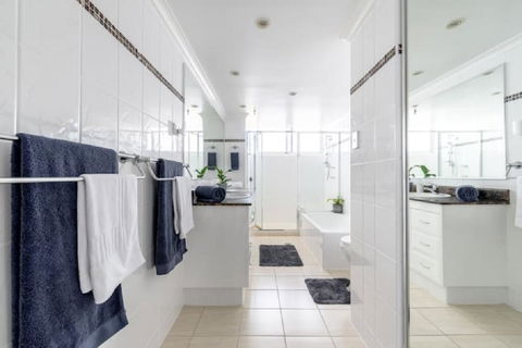 Excluza - Accommodation Bookings 2