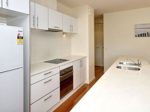 Executive Garden Apartment - Accommodation Bookings 1