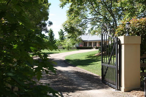 Exeter Farm Stay - Accommodation Bookings 0