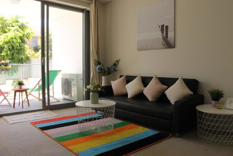 Exquisite Family Home +Parking, Close To CBD - Accommodation Bookings 1
