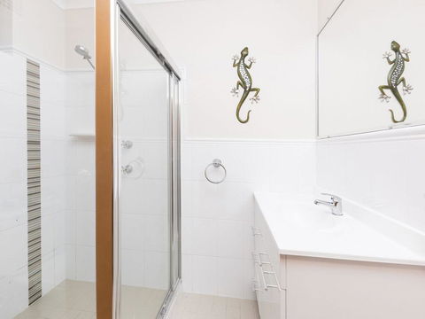 Fairholme 12 - Accommodation Bookings 1