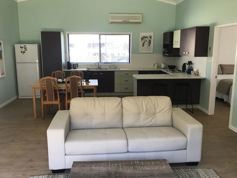 FAIRVIEW 25A - Waterfront Home - Accommodation Bookings 2