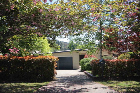Fairways Close - Accommodation Bookings 2