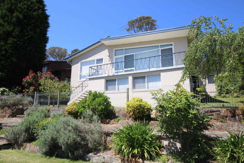 Fairways Close - Accommodation Bookings 1