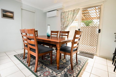 Family Getaway Close To Beach And Restaurants - Accommodation Bookings 3