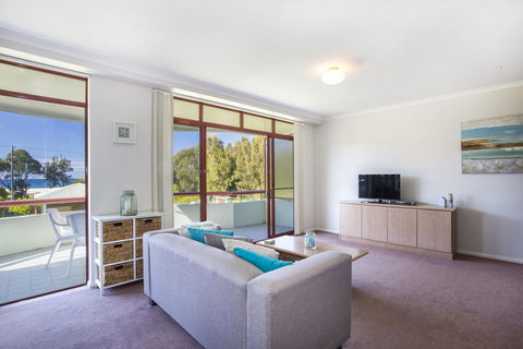 Fathoms 8 - Mollymook - Accommodation Bookings 1