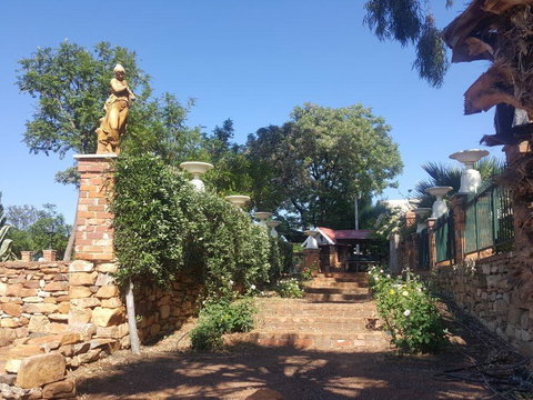 Faversham House - Accommodation Bookings 1