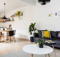 Felix - Gorgeously Designed Home - Accommodation Bookings