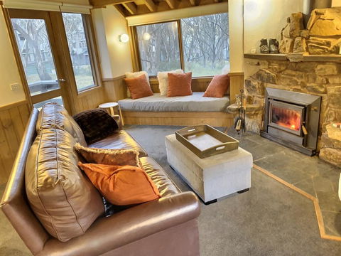 Fitzgeralds - Accommodation Bookings 1