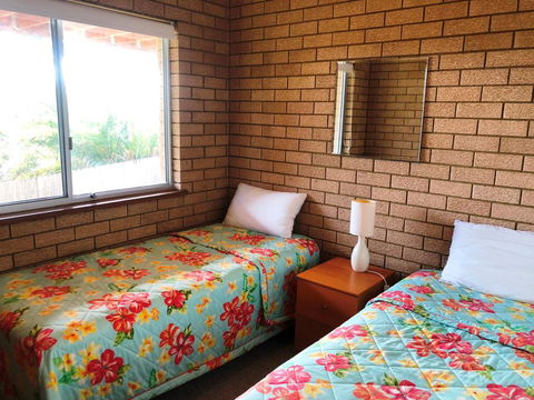 Flat 2 - 3 Bay Lane - Accommodation Bookings 3