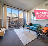 Floral on Frew - Heart of the CBD - Wifi - Netflix - Accommodation Bookings