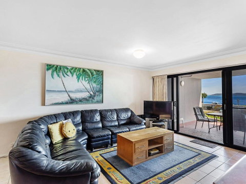 Florentine, Unit 2/11 Columbia Close - Accommodation Bookings 2