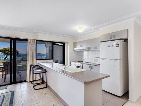 Florentine, Unit 2/11 Columbia Close - Accommodation Bookings 1