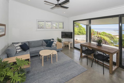 FortyTwo Mini - Accommodation Bookings 0