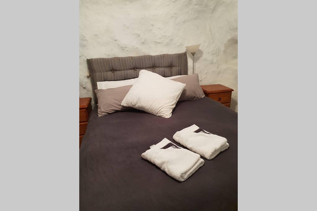 White Cliffs NSW Accommodation Bookings