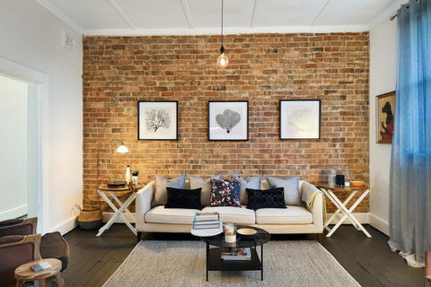 Fox And Hound - Accommodation Bookings 0