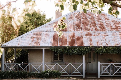 French Cottage 1854 With Stunning Alfesco Garden - Accommodation Bookings 0