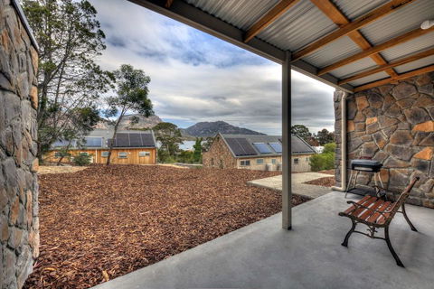 Freycinet Stone Studio 7 - Quartz - Accommodation Bookings 1
