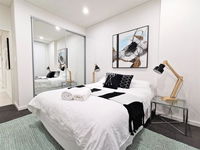 G02 Courtyard Apartment