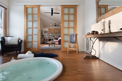 Gables Bend Spa Villa - Accommodation Bookings 0