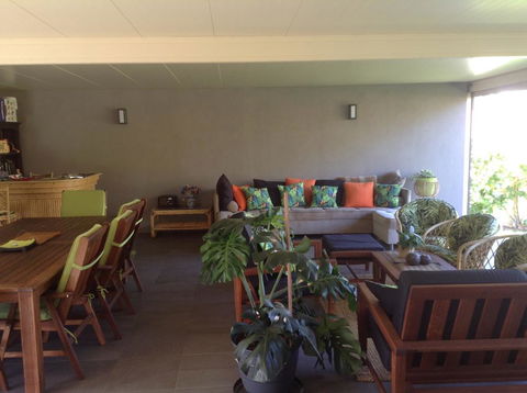 Garden Apartment - Accommodation Bookings 1