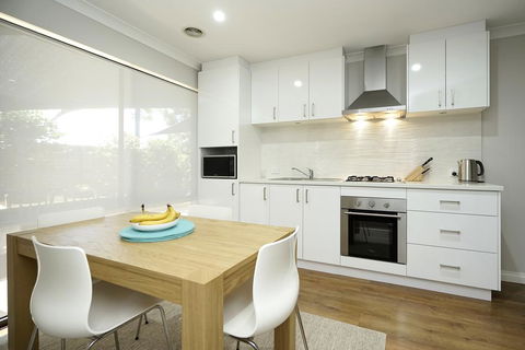 Garden City Luxury Apt - Accommodation Bookings 2