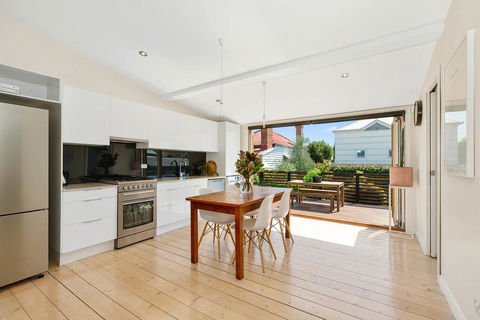 Geelong West Miner's Cottage - Accommodation Bookings 3