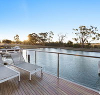 Gippsland Lakehouse A - Canal frontage - Accommodation Bookings