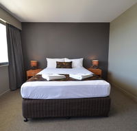 Gladstone Reef Hotel Motel