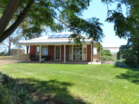 Glenbar Cottage Yelta - Accommodation Bookings 3