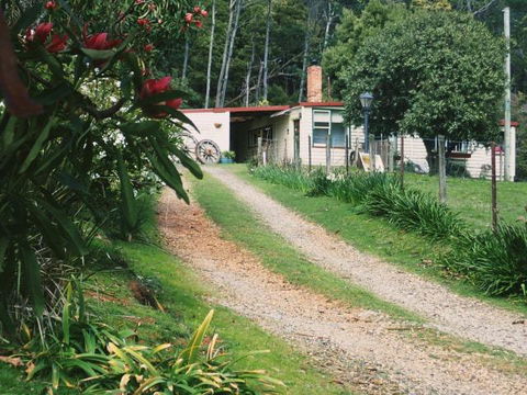 Glenbrook House & Cottage - Accommodation Bookings 1