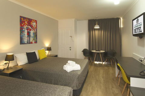 Glenmore Palms Motel - Accommodation Bookings 3