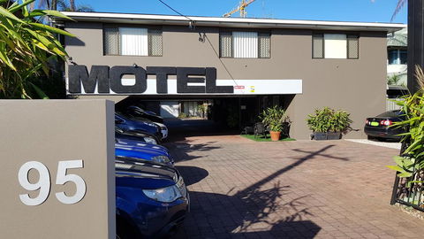 Gold Coast Airport Motel - Closest Privately Owned Accommodation To The GC Airport - Accommodation Bookings 0