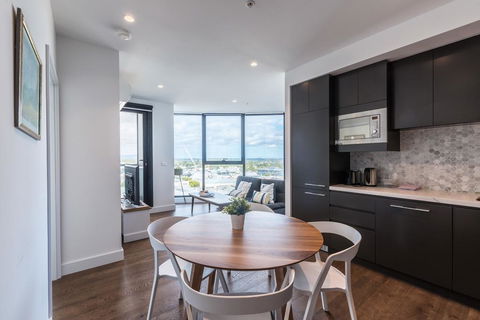 Golden Box Hill Apartment - Accommodation Bookings 1