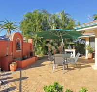 Golden Cane Bed  Breakfast - Accommodation Bookings