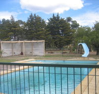 Golden Hills Motel