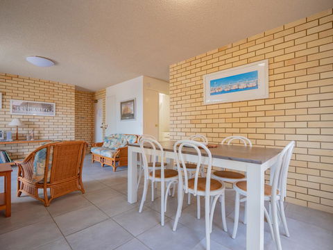 Golden Shores U7, 21 Landsborough Parade - Accommodation Bookings 3