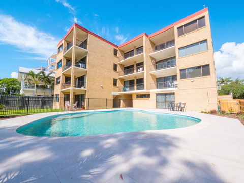 Golden Shores U7, 21 Landsborough Parade - Accommodation Bookings 0