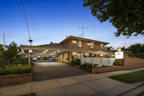 Golden Square Motor Inn - Accommodation Bookings 0