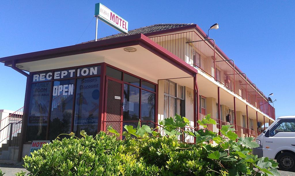  Accommodation Bookings