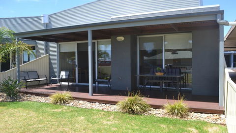 Grange Water View Yarrawonga - Accommodation Bookings 1