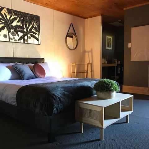 Granite Belt Cabins - Accommodation Bookings 3
