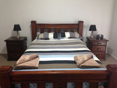 Griffith Prestige Apartments - Accommodation Bookings 1