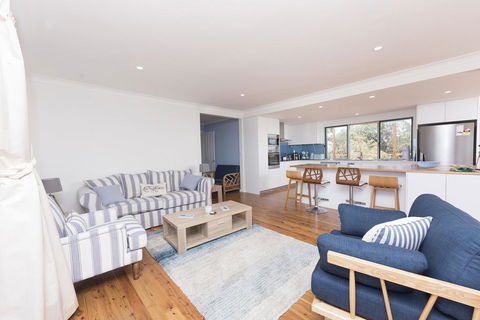 HAMPTONS - Accommodation Bookings 3