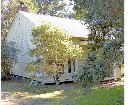Happy Cozy House For Holidays, Beach, BBQ, Pet Friendly 35kms From CBD In Country Life Style !!! - Accommodation Bookings 1