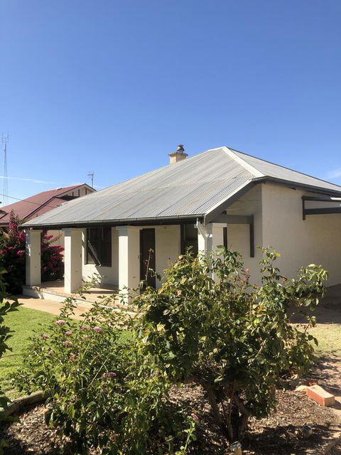 Happy Hours - Accommodation Bookings 0