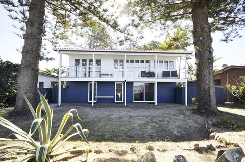 Happy Tides - Accommodation Bookings 1