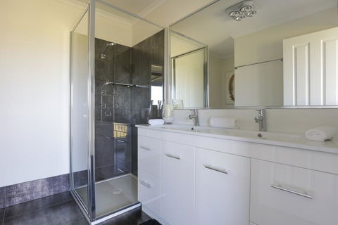 Harmans Lodge Private Rural Escape - Accommodation Bookings 3