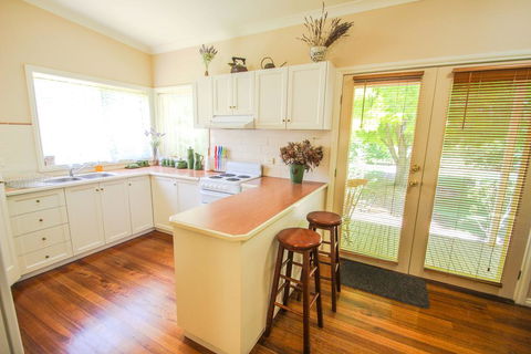 Harrietville Cottage - Accommodation Bookings 1